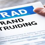 Tauron – jak zrezygnować z opłaty handlowej?